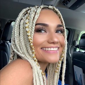 Meet your Posher, Leondra